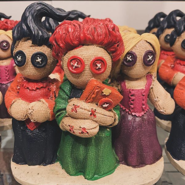 Hocus Pocus Statues